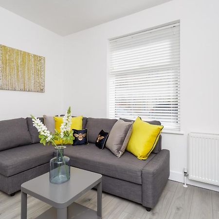 Harold House - Modern Open Plan 4 Bedroom, 3 Bathroom House In Central Southsea, ポーツマス エクステリア 写真