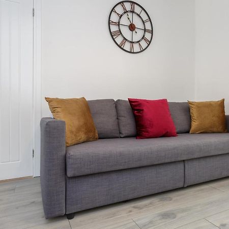Harold House - Modern Open Plan 4 Bedroom, 3 Bathroom House In Central Southsea, ポーツマス エクステリア 写真