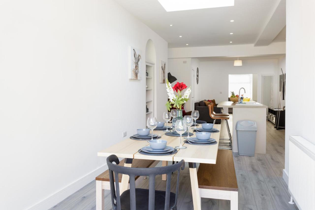 Harold House - Modern Open Plan 4 Bedroom, 3 Bathroom House In Central Southsea, ポーツマス エクステリア 写真