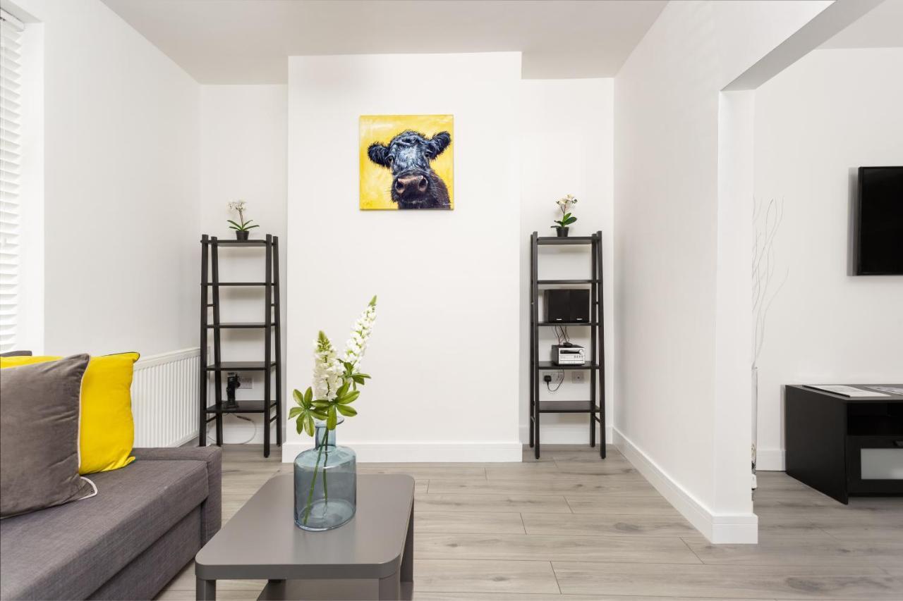 Harold House - Modern Open Plan 4 Bedroom, 3 Bathroom House In Central Southsea, ポーツマス エクステリア 写真