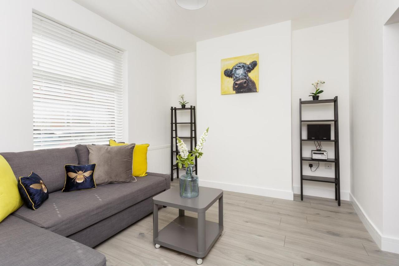 Harold House - Modern Open Plan 4 Bedroom, 3 Bathroom House In Central Southsea, ポーツマス エクステリア 写真