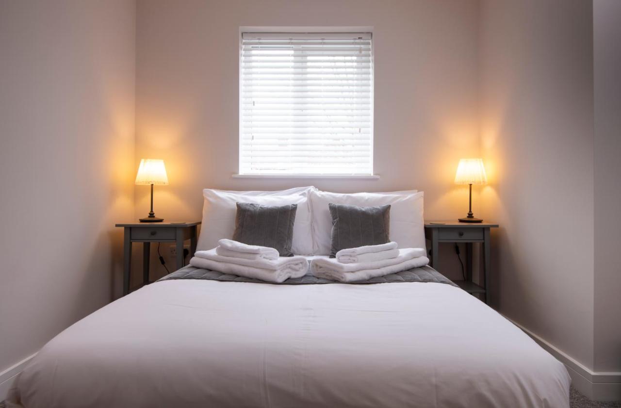 Harold House - Modern Open Plan 4 Bedroom, 3 Bathroom House In Central Southsea, ポーツマス エクステリア 写真
